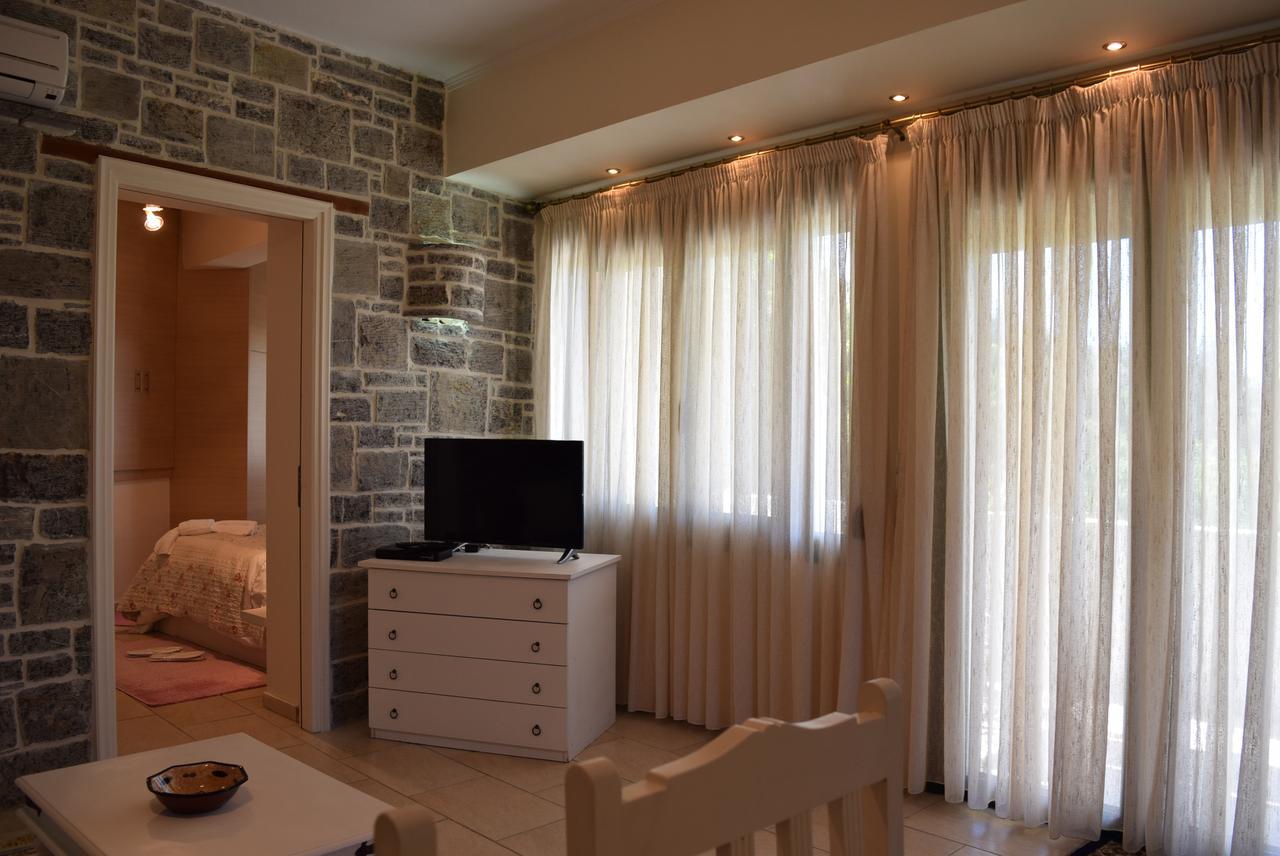 Cozy Residences In The Center Of Volissos Village - Lydia Lithos- Kültér fotó